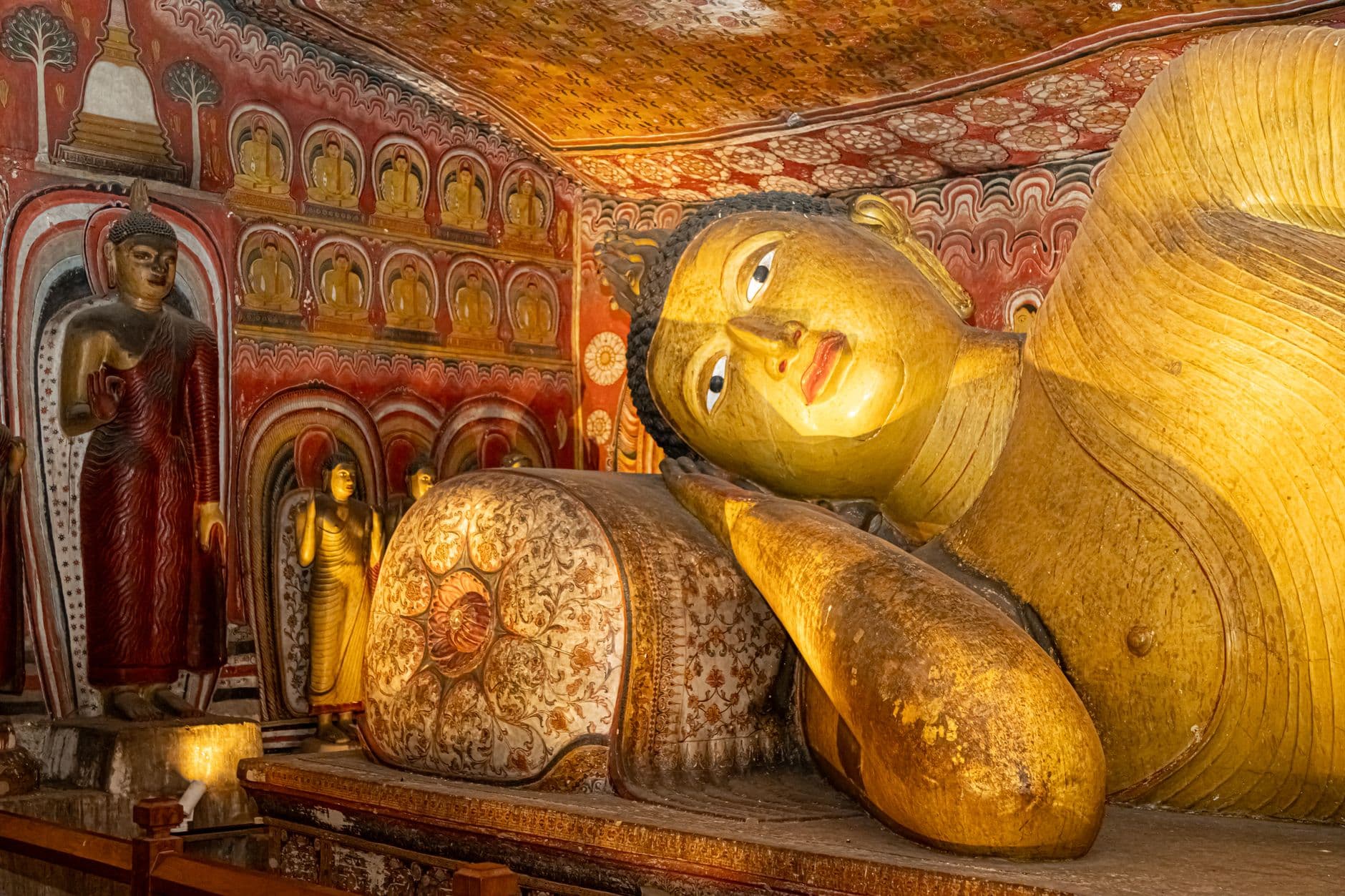The golden temple and cave shrines of Dambulla