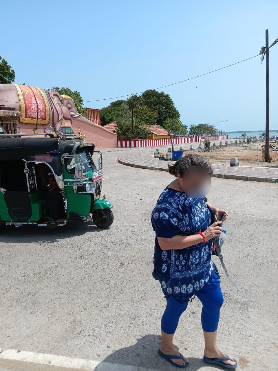 Blurred real-trip moment from Sri Lanka with CeyRoutes